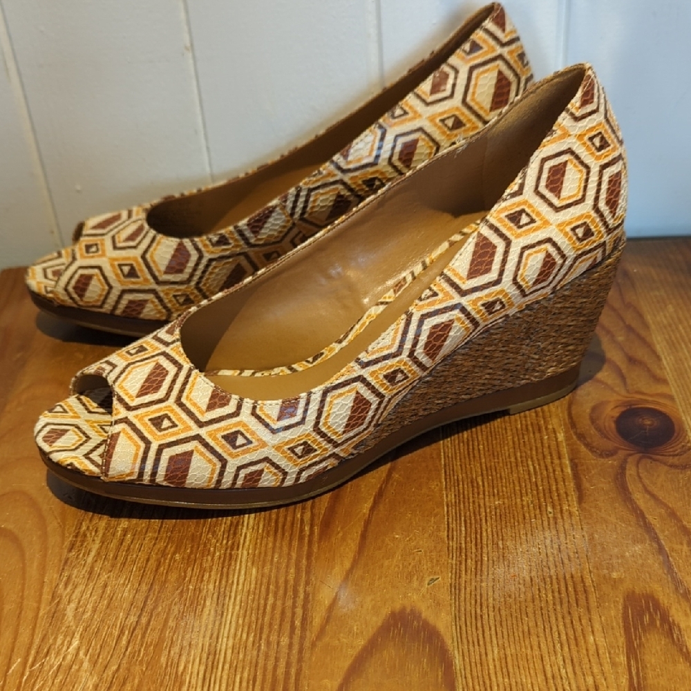 Naturalizer Brown and Tan Geometric Wedge Peep-Toe Shoes